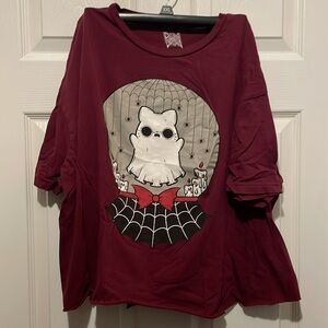 Spooky kitty globe shirt
